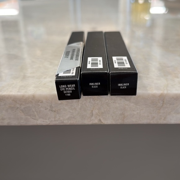 Inkliner in black (2) and long-wear eye pencil in batman - Picture 3 of 3